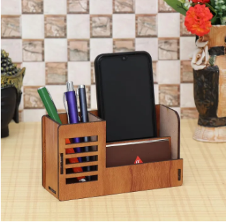 "Wooden mobile and key holder with a modern wall-mounted design."